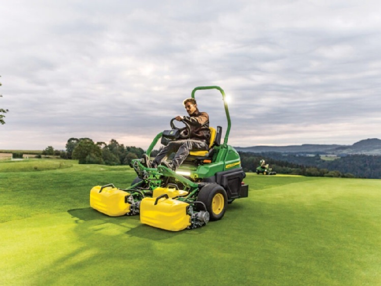 Kosiarki golfowe John Deere wygrywają nagrodę za innowacyjność